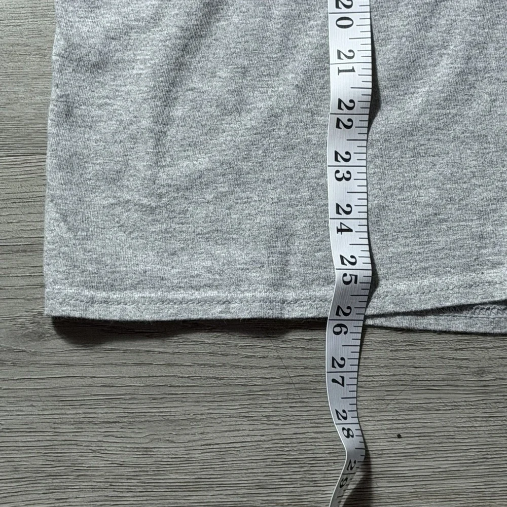 Champion Authentic Gray Embroidered Logo T Shirt Mens Small VTG Streetwear - Picture 6 of 7